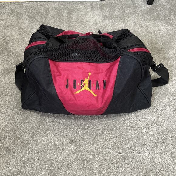 Vintage Nike Air Jordan Flight Duffel Gym Bag 1990s Mesh Red - Picture 1 of 12